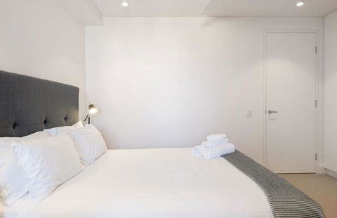 EIGHT TWO NINE TWO III: BONDI BEACH - Accommodation Mooloolaba 2