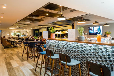 Elite Gold Coast - Accommodation Mooloolaba 1