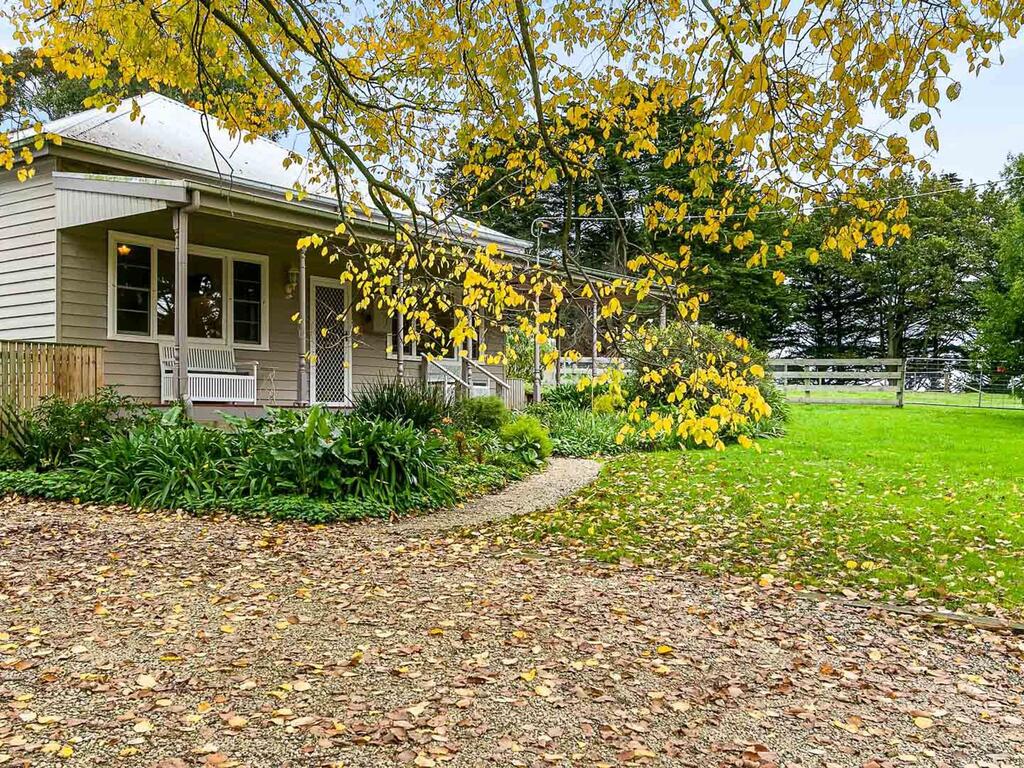 Almurta ACT Accommodation Mooloolaba