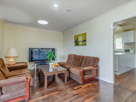 Exclusive Handy Holiday House - Accommodation Mooloolaba 0