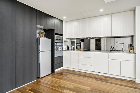 Executive City-centre Apartment With Parking - Accommodation Mooloolaba 2
