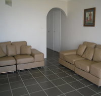 Fabulous location - Ground Floor Waterfront Unit Clearview Apartments - Accommodation Mooloolaba
