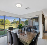 Fairway Village  Windaroo Lakes Golf Club - Accommodation Mooloolaba