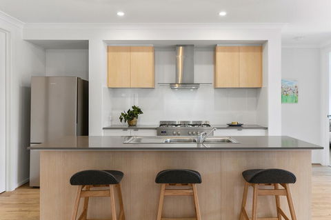 Family Holiday Paradise - New Modern Beach House - Accommodation Mooloolaba 1