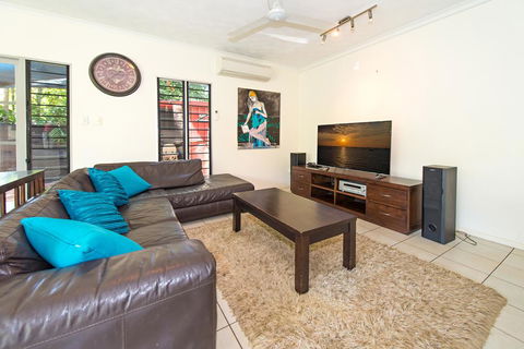Fannie Bay Art House - Accommodation Mooloolaba 3