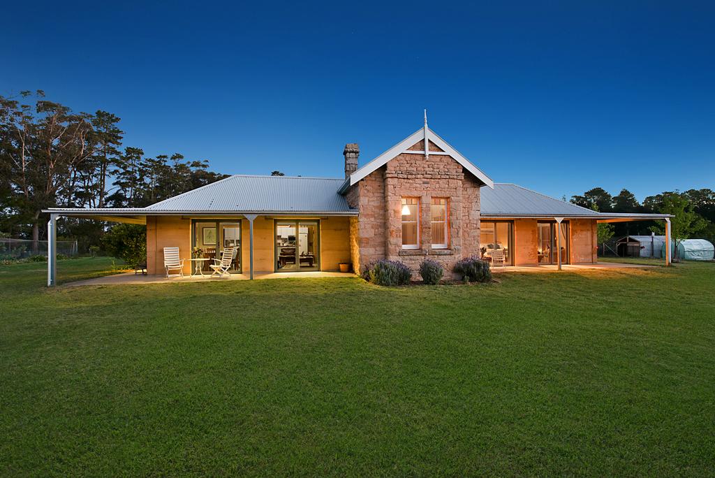Colinton ACT Accommodation Mooloolaba