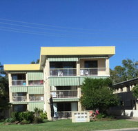 First Floor Unit with waterviews from your balcony - Accommodation Mooloolaba