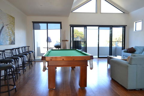 Fischer Torquay By Gold Star Stays - Accommodation Mooloolaba 2