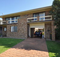 Flat 1/15 Dalmeny Drive - Accommodation Mooloolaba