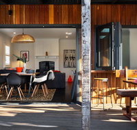 Fontaine - Accommodation Mooloolaba