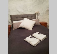 Fossickers Den Dugout Accommodation - Accommodation Mooloolaba