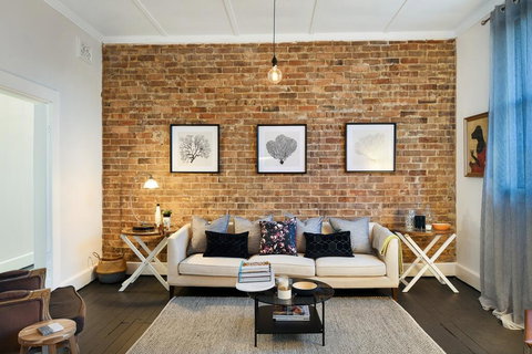 Fox And Hound - Accommodation Mooloolaba 0