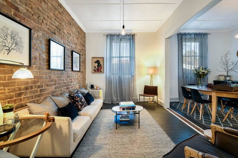 Fox And Hound - Accommodation Mooloolaba 2