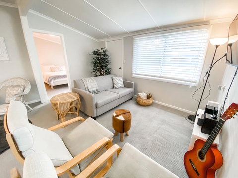 Frangipani Cottage - Accommodation Mooloolaba 0