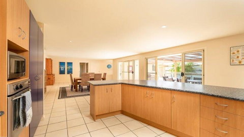 Frangipani Hideaway - Accommodation Mooloolaba 1
