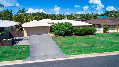 Frangipani Hideaway - Accommodation Mooloolaba 0