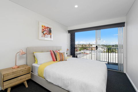 G149 - Apt 1 - Accommodation Mooloolaba 1
