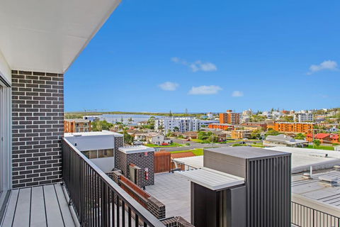 G149 - Apt 1 - Accommodation Mooloolaba 3