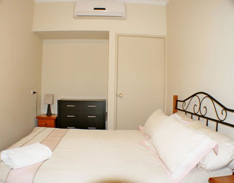 Geraldton Luxury Retreat 2 - Accommodation Mooloolaba 3