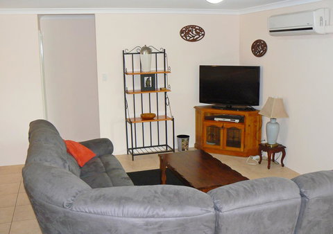 Geraldton Luxury Vacation Home - Accommodation Mooloolaba 2