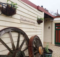 Glenbrook House  Cottage - Accommodation Mooloolaba