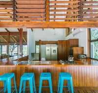 Golden Sunbird - Accommodation Mooloolaba