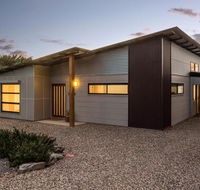 Great Ness Beachhouse - WiFi - Pet-Friendly - Accommodation Mooloolaba