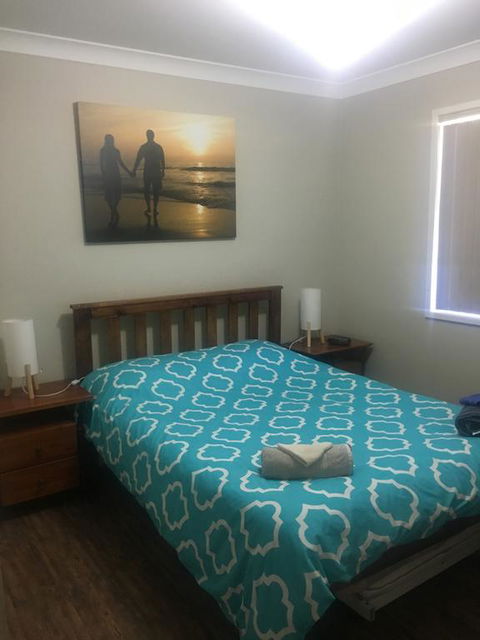 Grey Pebbles - Accommodation Mooloolaba 2