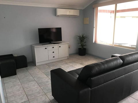 Guesthouse On Dolphin - Accommodation Mooloolaba 0