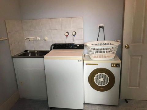 Guesthouse On Dolphin - Accommodation Mooloolaba 1