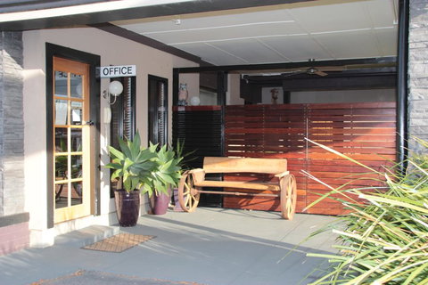 Gundagai Motel - Accommodation Mooloolaba 1