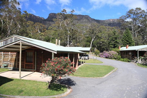 Halls Gap Log Cabins - Accommodation Mooloolaba 0