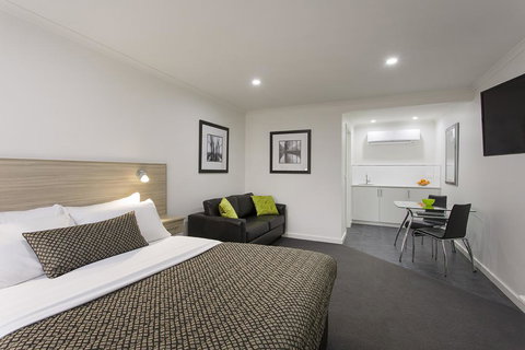 Hamilton Lonsdale Motel - Accommodation Mooloolaba 1