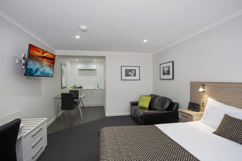 Hamilton Lonsdale Motel - Accommodation Mooloolaba 0