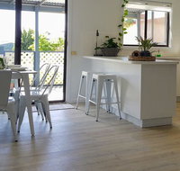 HelloSailor HolidayRental FirePit NBN AppleTV KingBed - Accommodation Mooloolaba