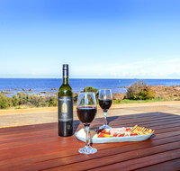 High Tide - Wallaroo Beachfront Property - Pet-Friendly - Accommodation Mooloolaba