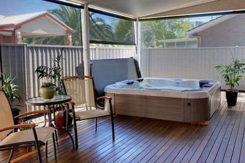 Holistic Haven - Accommodation Mooloolaba 1