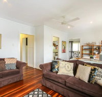 Homely Pembroke On The Park Cottage - Accommodation Mooloolaba