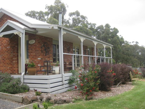 Honeyeater Cottage - Accommodation Mooloolaba 1