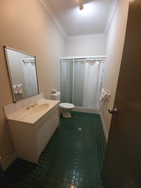 Hotel Allen - Accommodation Mooloolaba 3