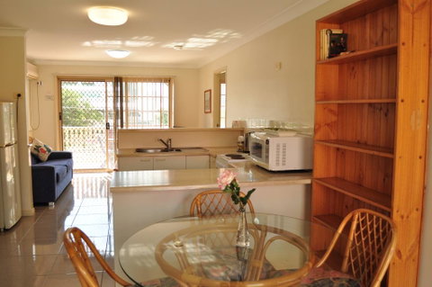 Isla House PA - Accommodation Mooloolaba 3