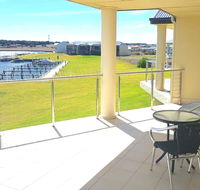 Island Waterfront Getaway - WiFi - Accommodation Mooloolaba