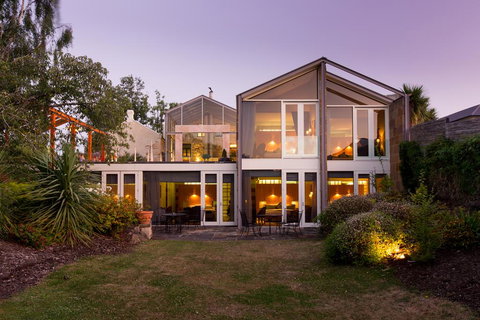 Islington Hotel - Accommodation Mooloolaba 0