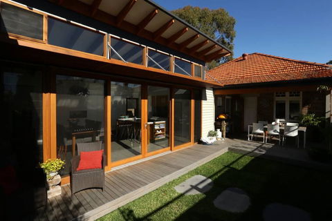 Jacaranda Garden Retreat - Accommodation Mooloolaba 1