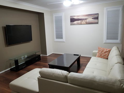 Jasper Place - Accommodation Mooloolaba 2