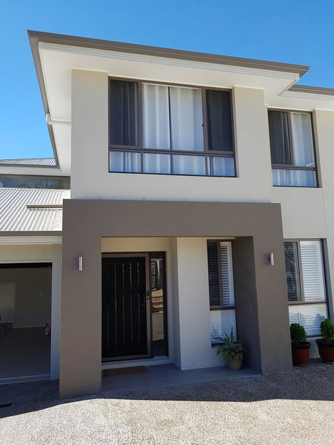 Jasper Place - Accommodation Mooloolaba 0