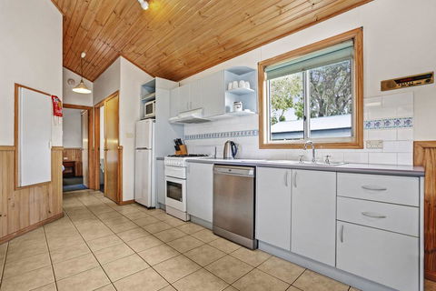 Kendalls Beach Holiday Park - Accommodation Mooloolaba 2
