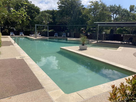 Lagoon-Front Luxury At Twin Waters Resort - Accommodation Mooloolaba 2