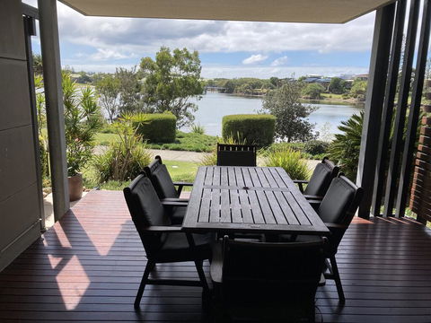 Lagoon-Front Luxury At Twin Waters Resort - Accommodation Mooloolaba 1