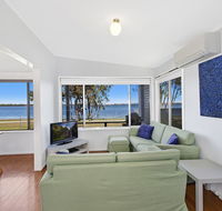 Lakes Edge Cottage - Accommodation Mooloolaba